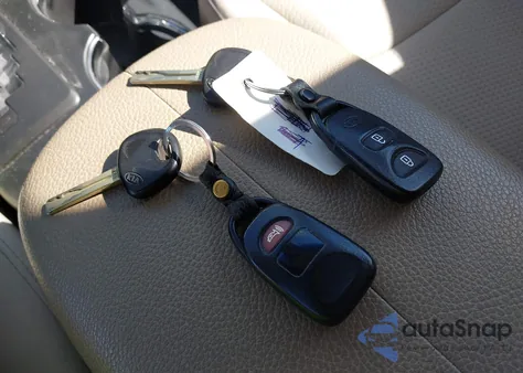 2012 Kia Sorento Lx from USA, damaged, VIN 5XYKT3A13CG277104